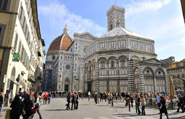 Piazza del Duomo in Italy