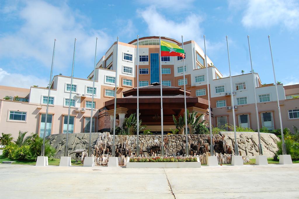 Oattara Thiri Hotel