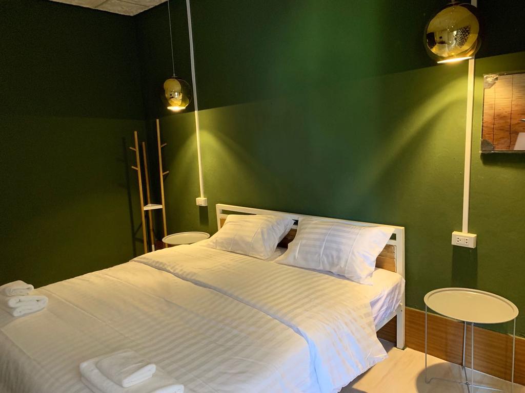 You Empire Hostel & Bar