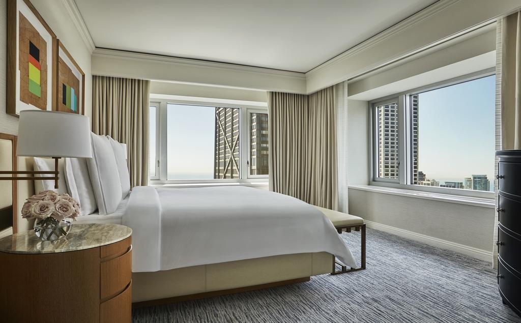 four seasons chicago travel weekly