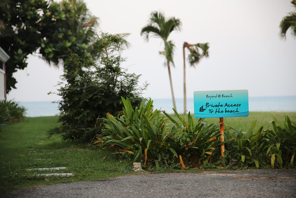 Baan Dhewaran Beachfront Villa