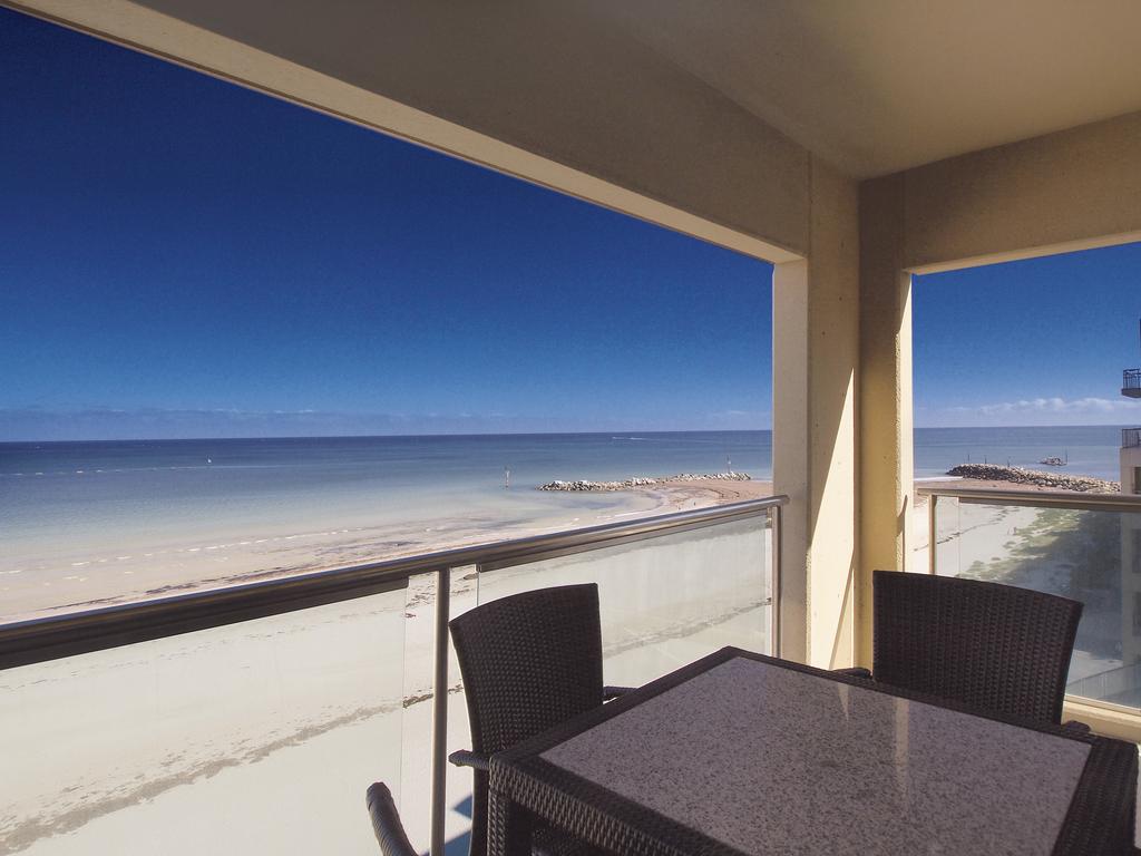 Oaks Glenelg Plaza Pier Suites