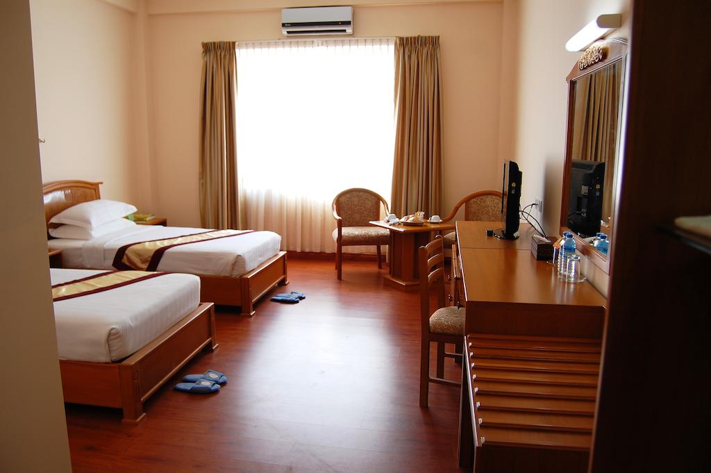 Oattara Thiri Hotel