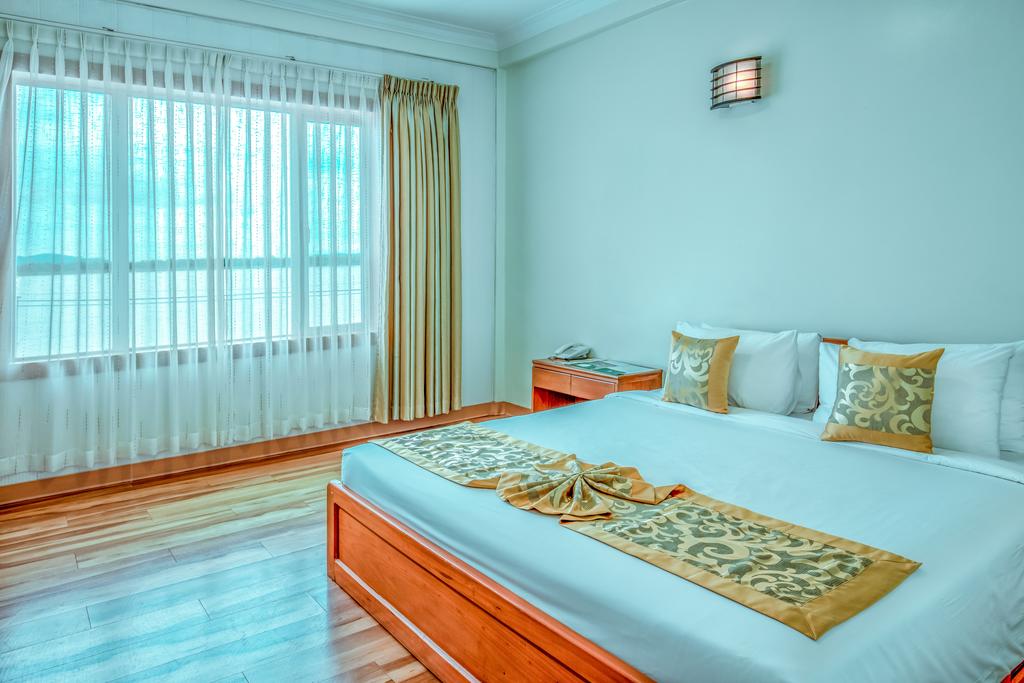 Ngwe Moe Hotel