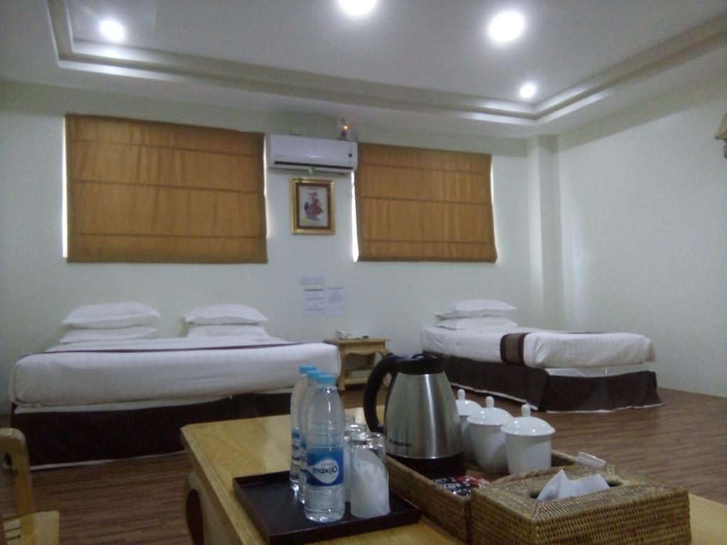 Rehmonnya Hotel