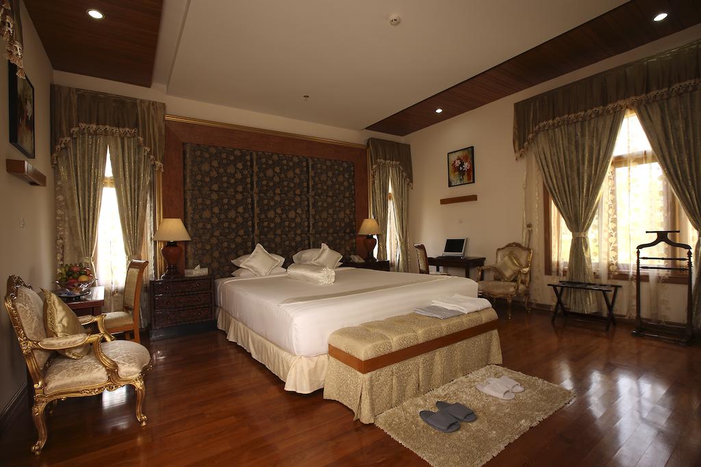 Myat Taw Win Hotel