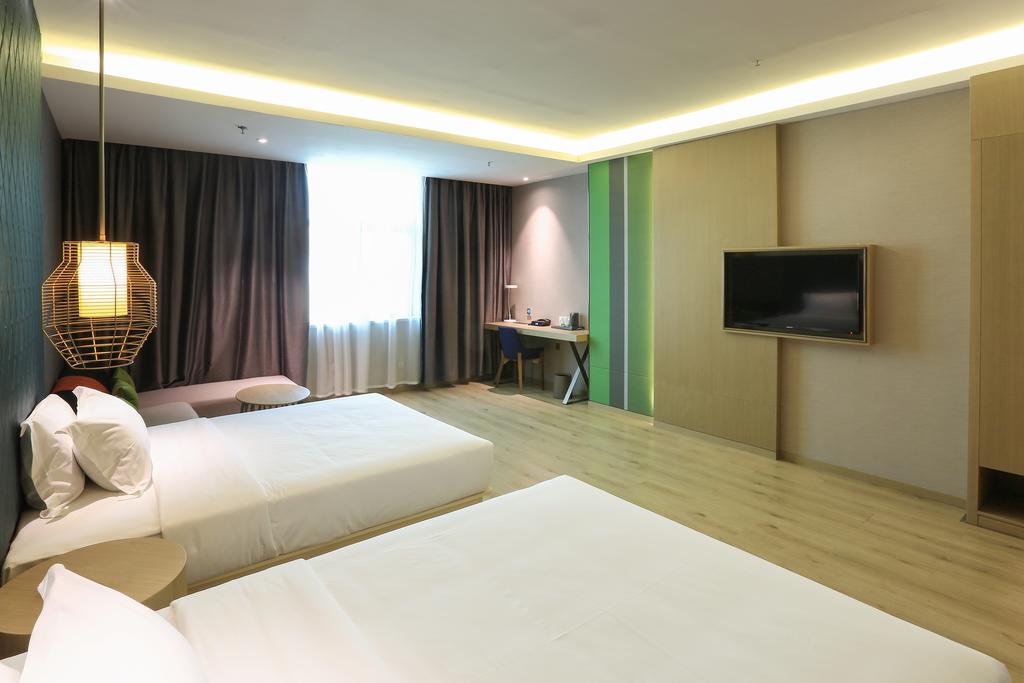 Ibis Styles XM Zhongshan Hotel