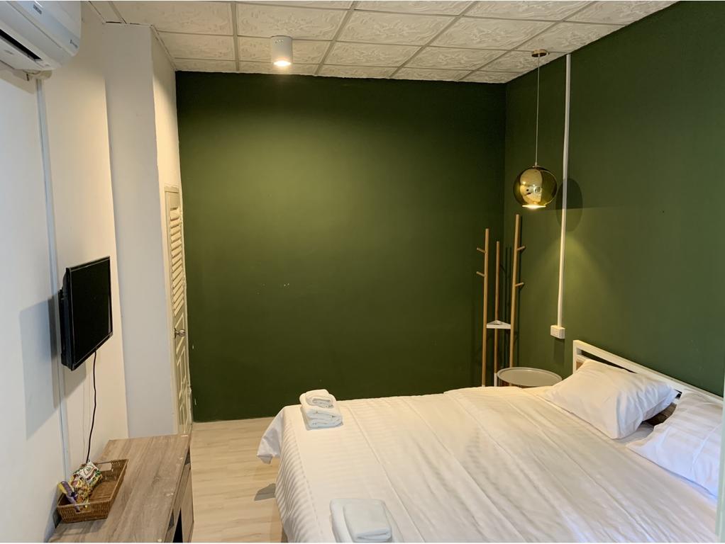 You Empire Hostel & Bar