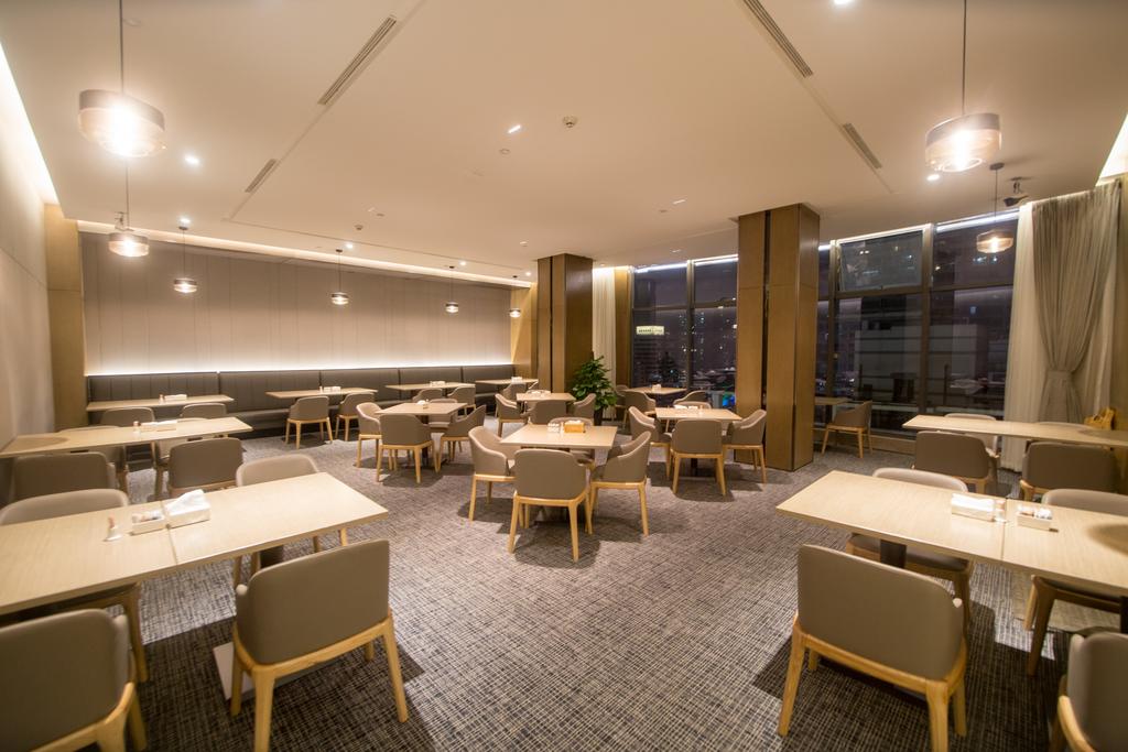 Jingzhuan Yihao Hotel