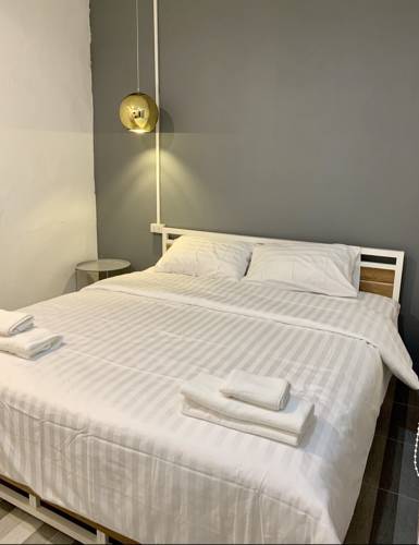 You Empire Hostel & Bar