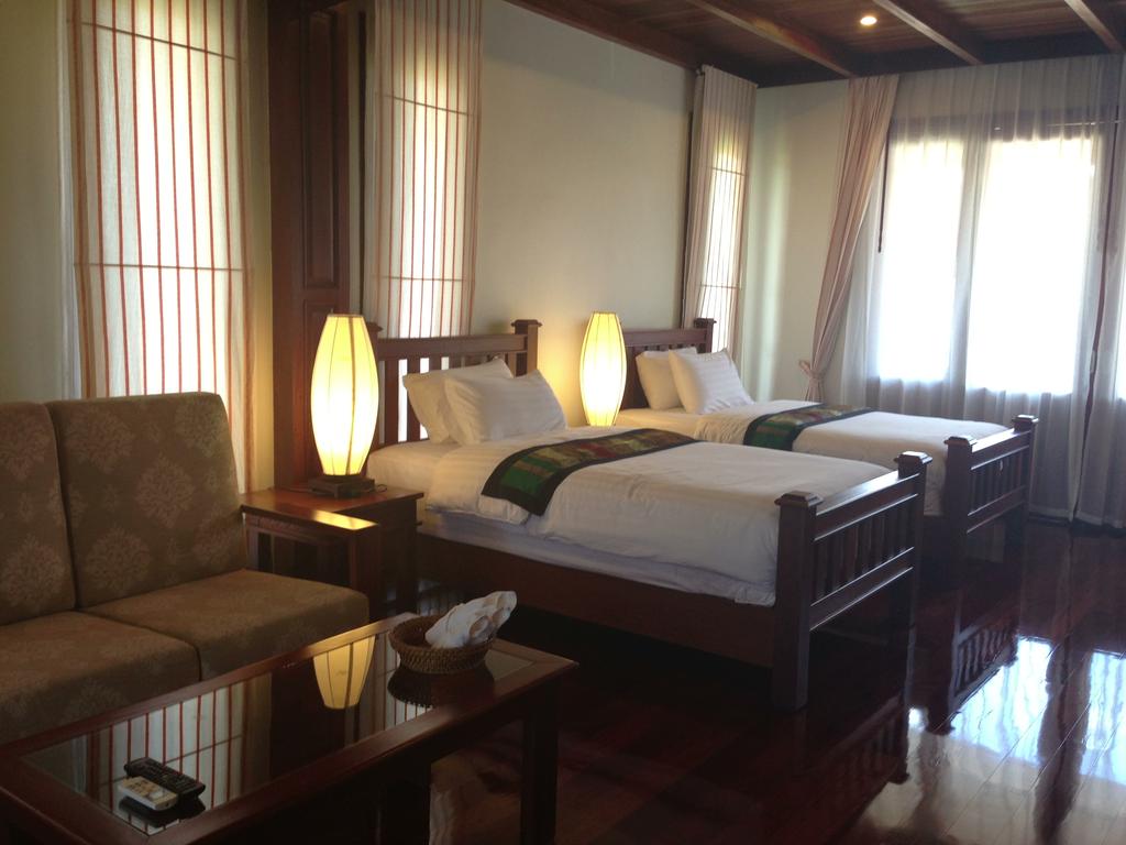 Athena Hotel