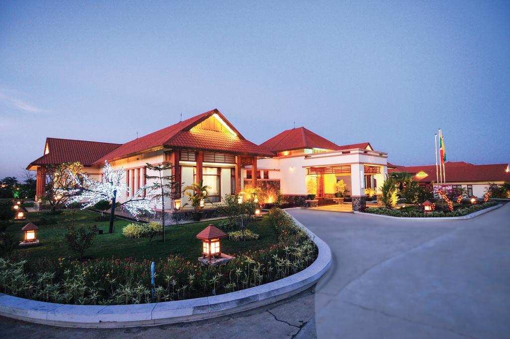 Myat Taw Win Hotel