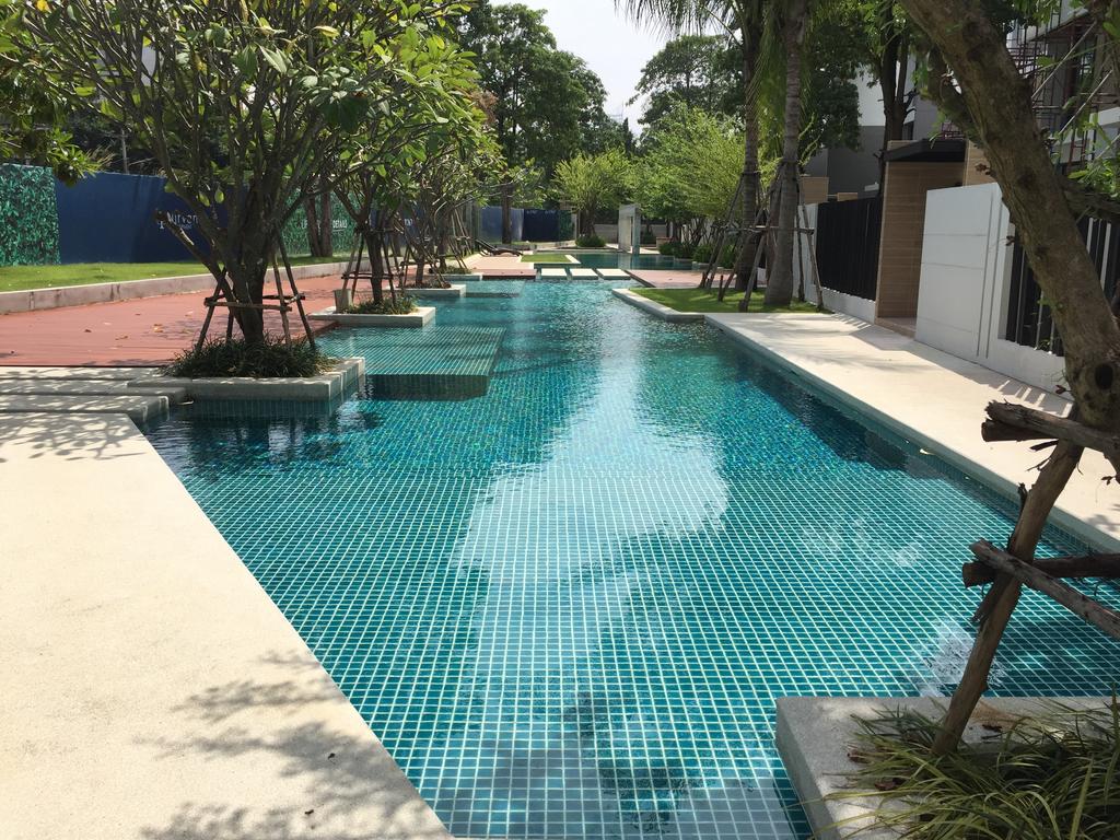 Baan Dhewaran Beachfront Villa