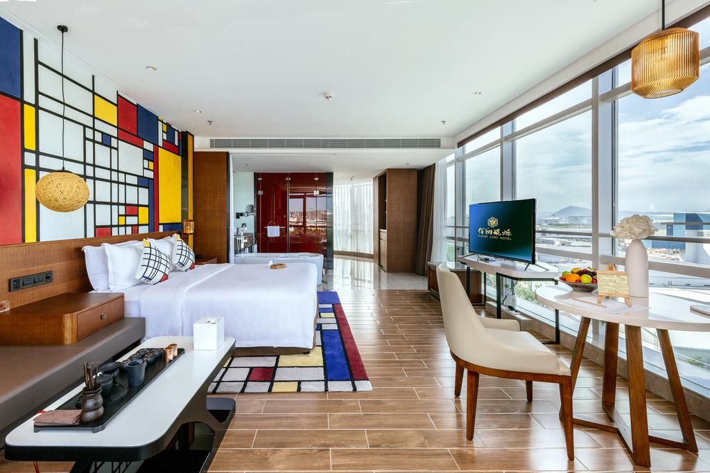 Hisilk Artwork Center Fliport Coso Hotel