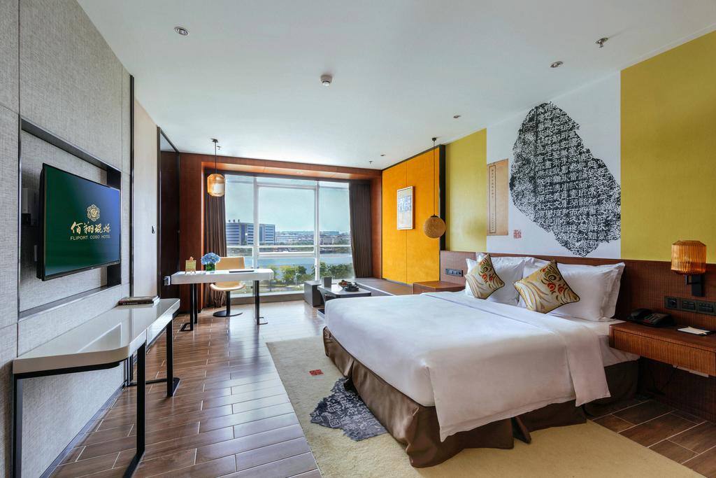 Hisilk Artwork Center Fliport Coso Hotel