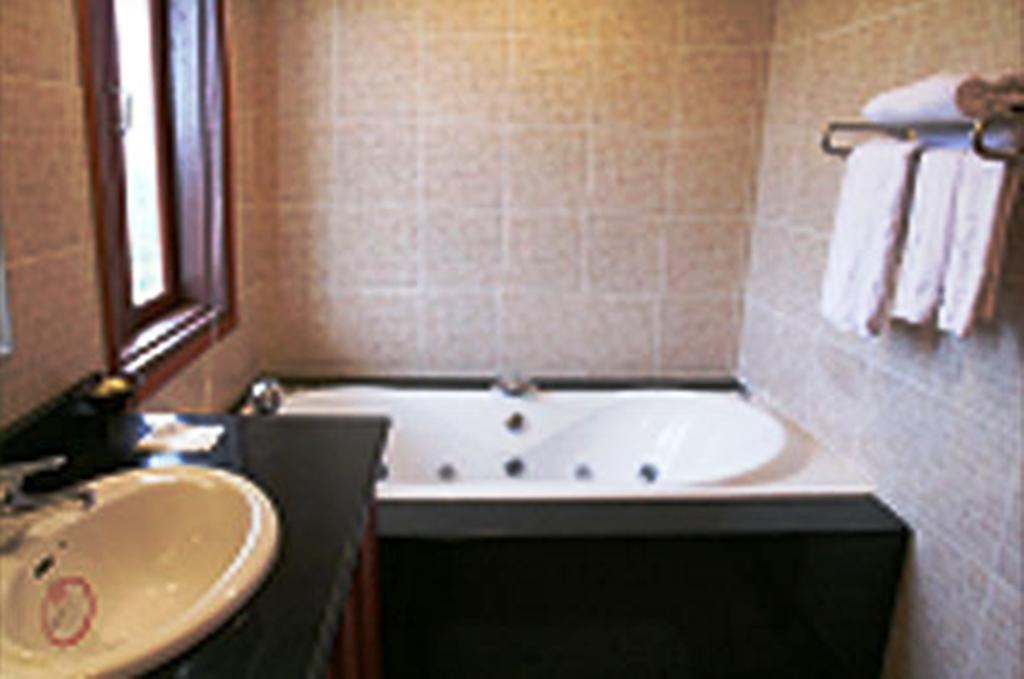 Champasak Palace Hotel