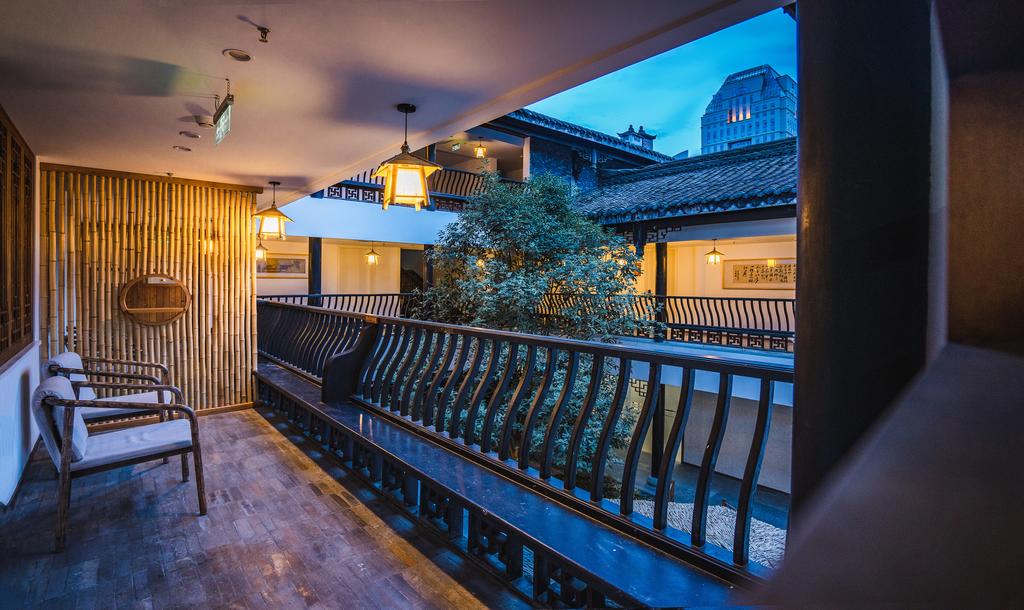 Chengdu ManYuan Hotel