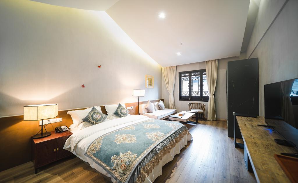 Chengdu ManYuan Hotel