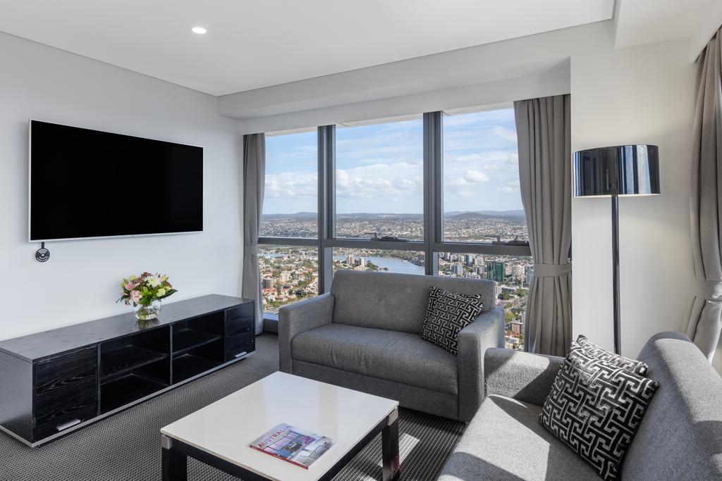 Meriton Suites Adelaide Street