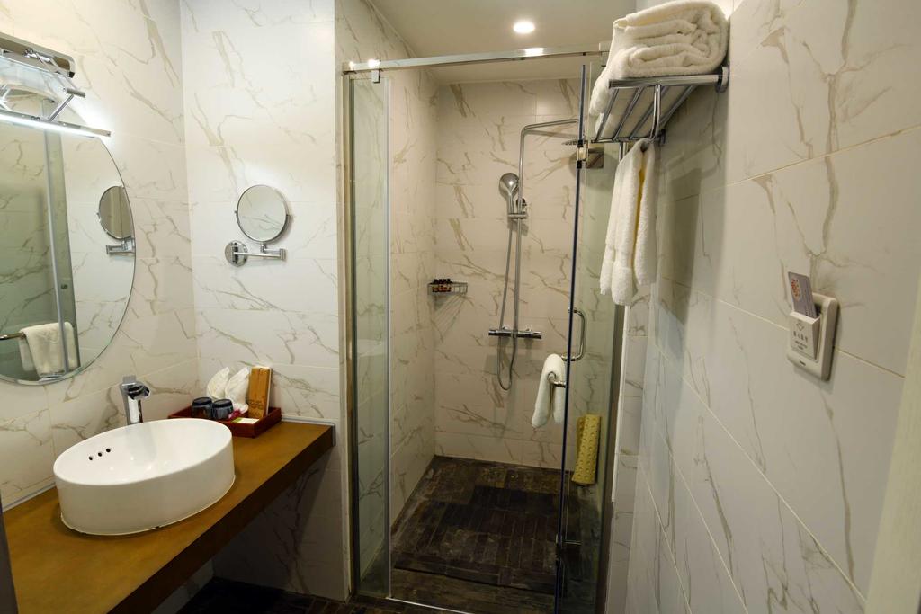 Chengdu ManYuan Hotel