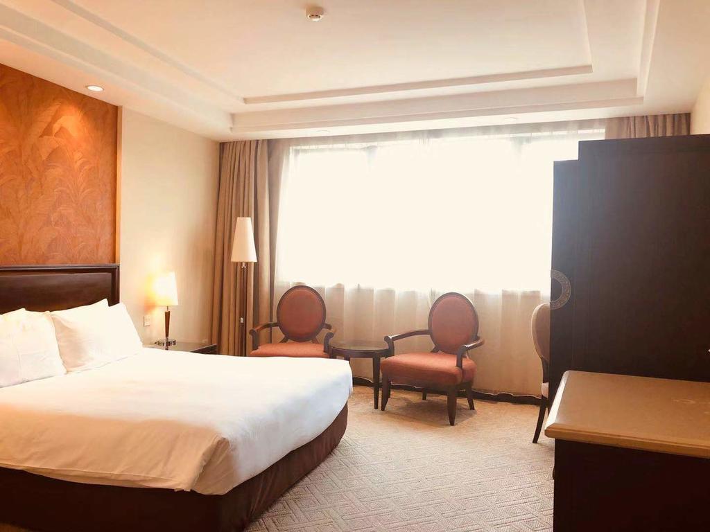 Mercure Shanghai Royalton