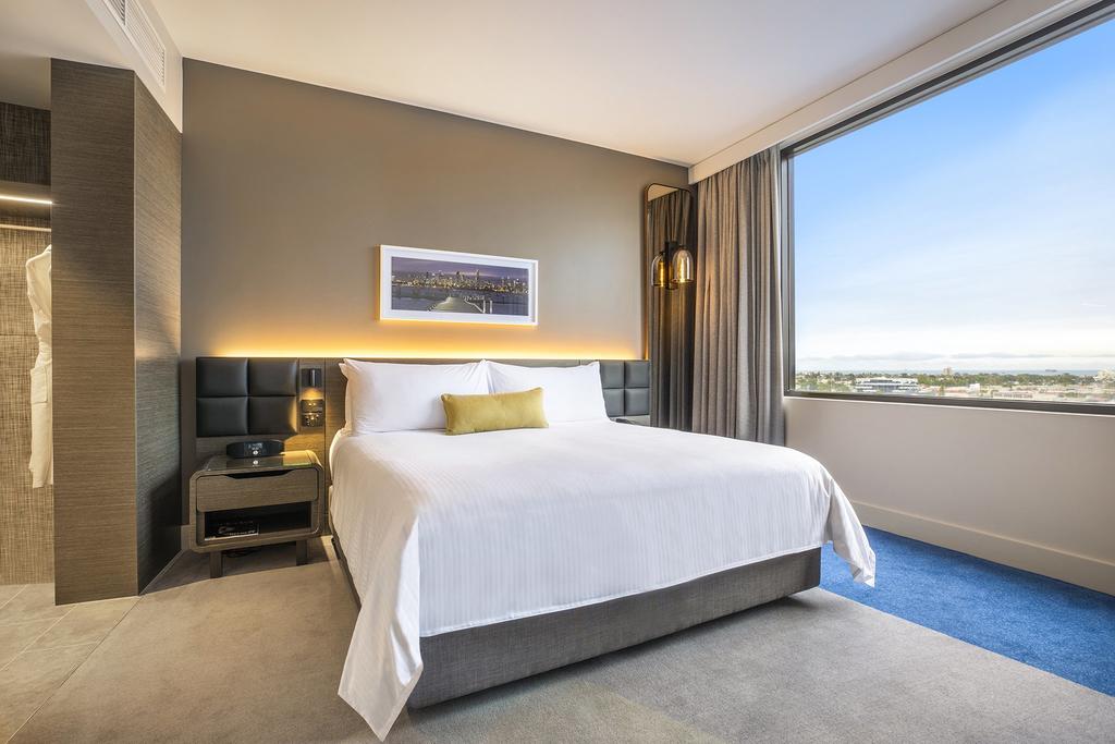 Crowne Plaza Melbourne