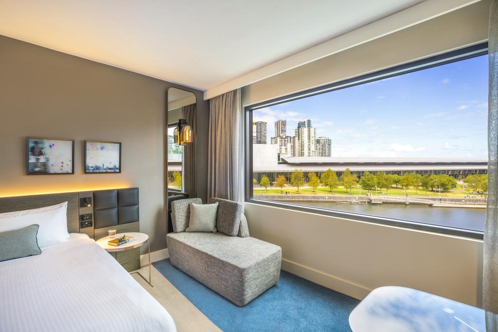 Crowne Plaza Melbourne