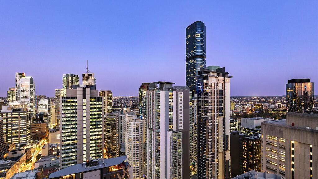 Oaks Brisbane Casino Tower Suites