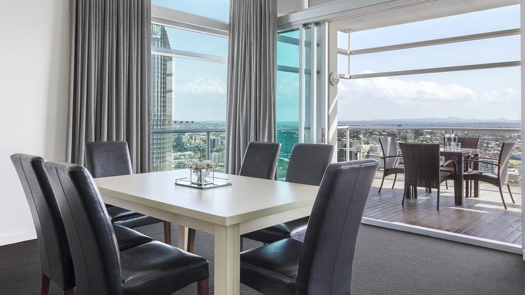 Oaks Brisbane Casino Tower Suites