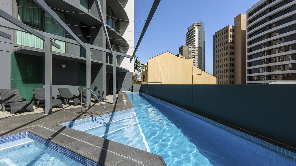 Oaks Brisbane on Felix Suites