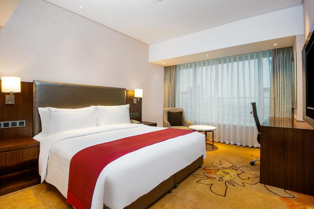 Holiday Inn Chengdu Century City West