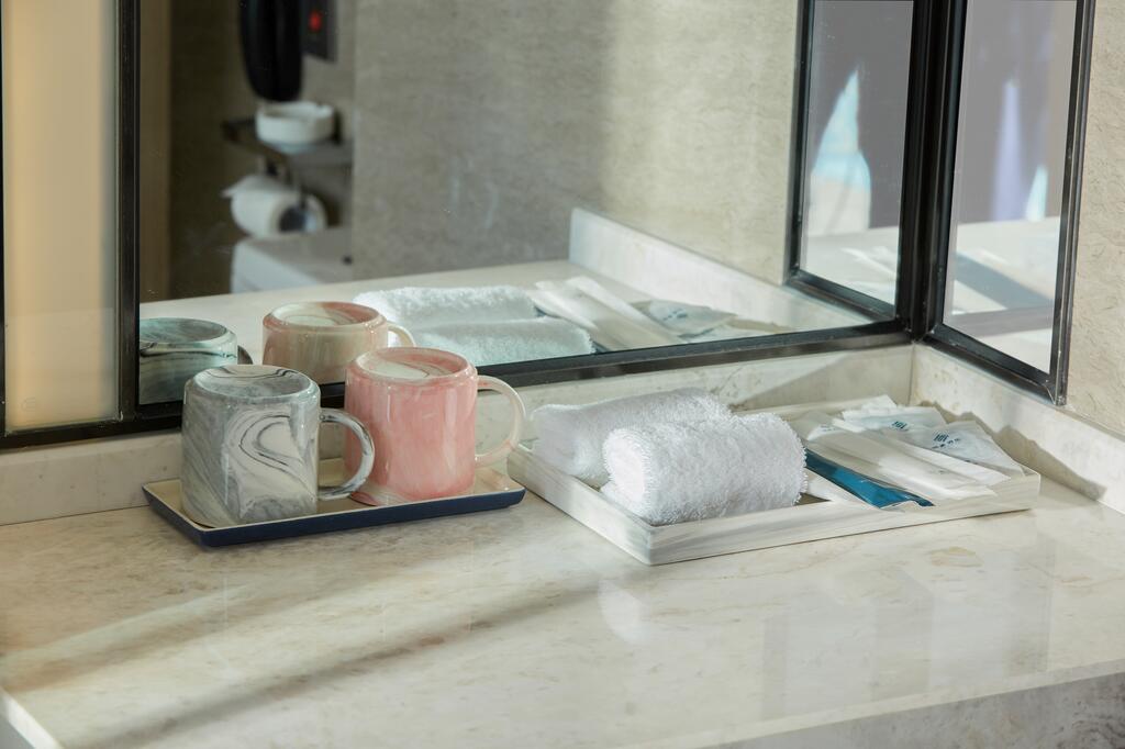 Jingzhuan Yihao Hotel