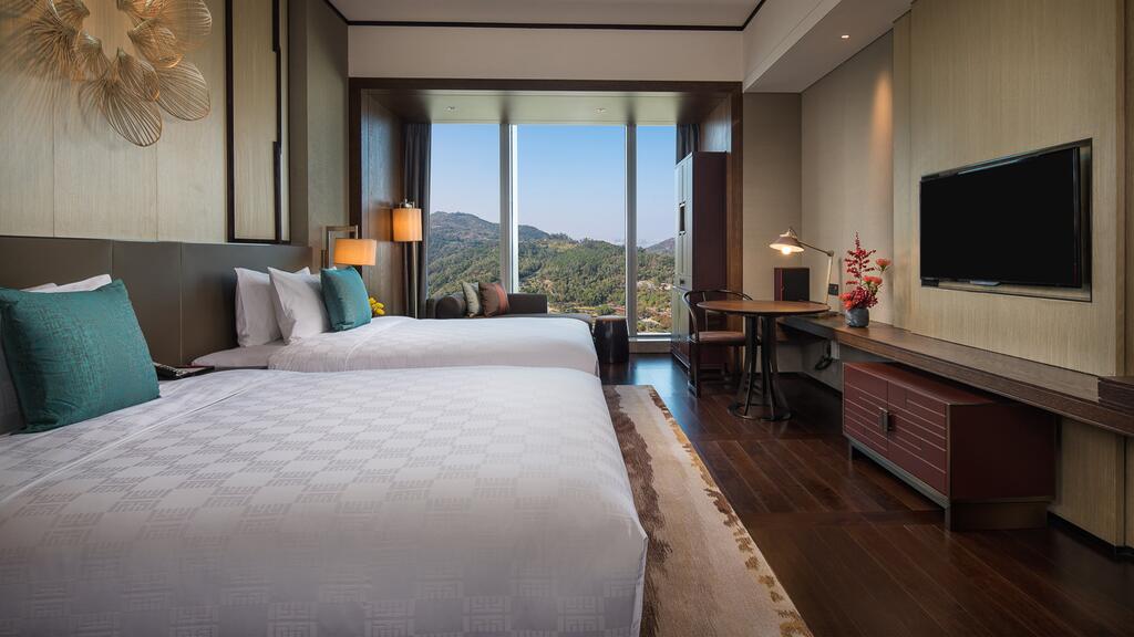 HUALUXE Xiamen Haicang - IHG