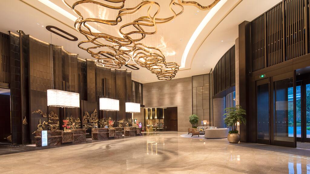 HUALUXE Xiamen Haicang - IHG