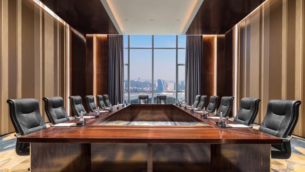HUALUXE Xiamen Haicang - IHG