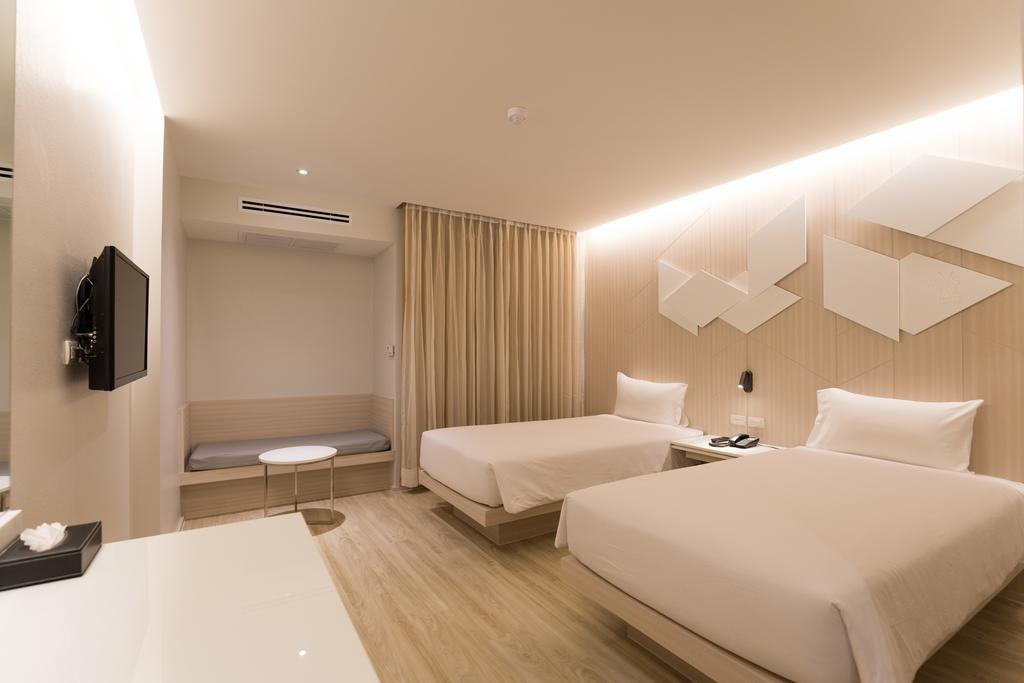 Crystal Hotel Hat Yai