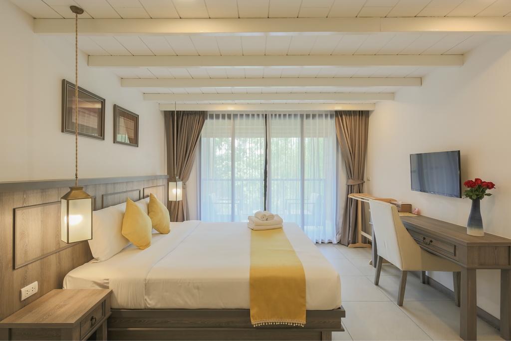 Riverside Floral Inn