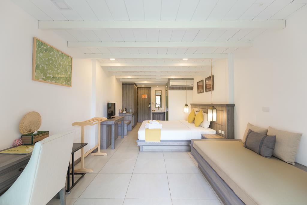 Riverside Floral Inn