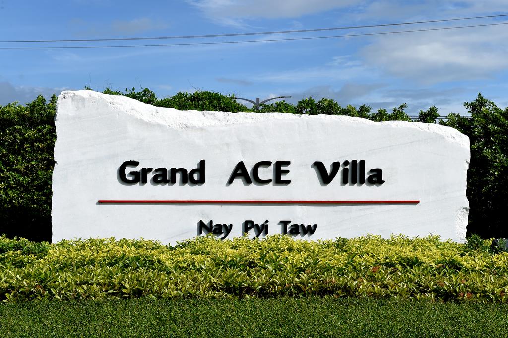 The Hotel Grand ACE