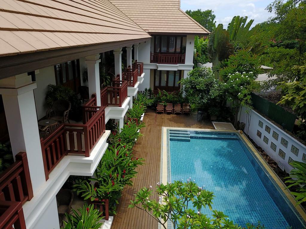 Athena Hotel