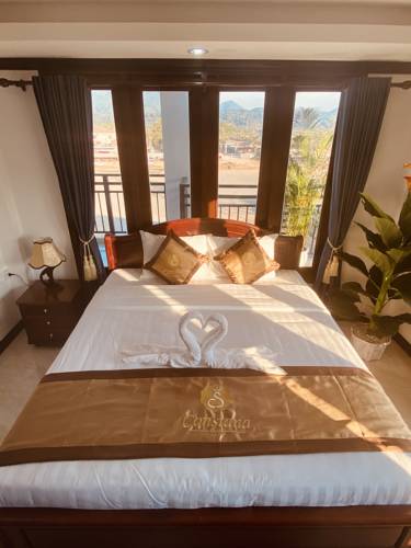 CONSIANA VANG VIENG HOTEL