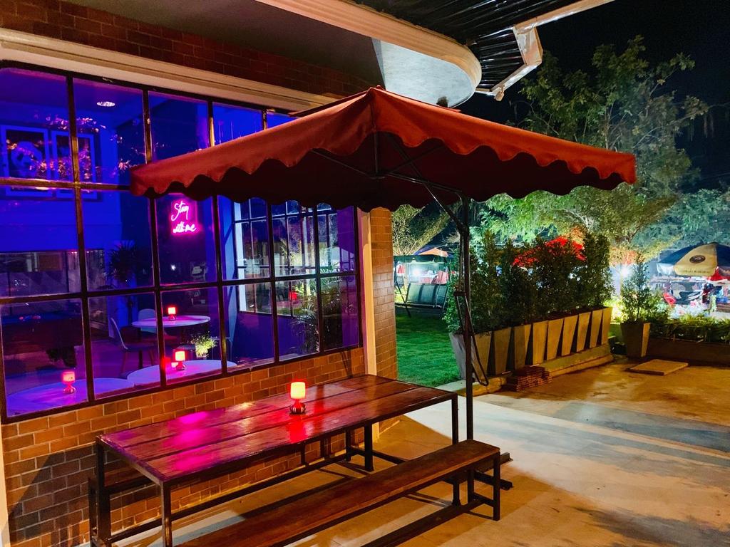 You Empire Hostel & Bar