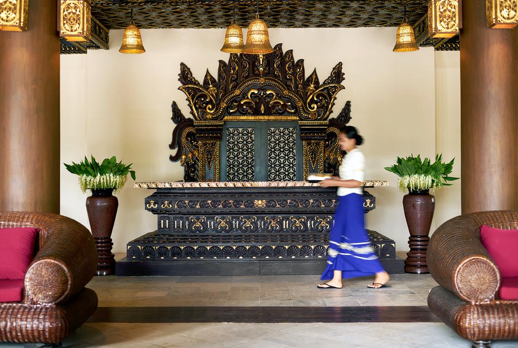 Royal Palace Hotel