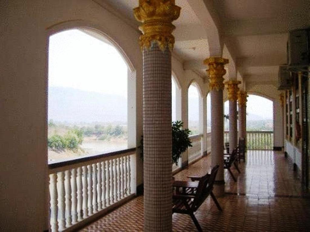 Champasak Palace Hotel