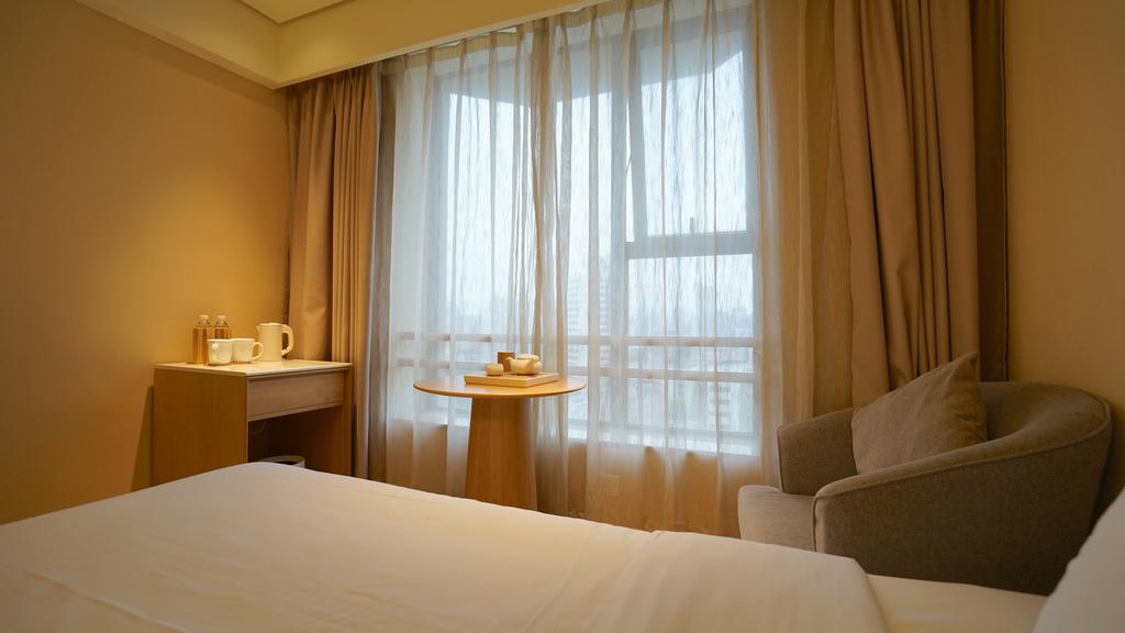 JI hotel Chengdu Chunxi Road Branch