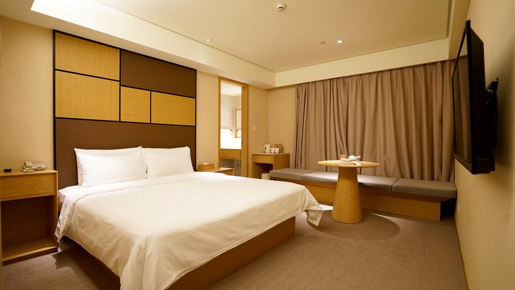 JI hotel Chengdu Chunxi Road Branch